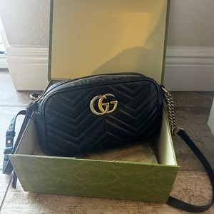 Gucci Small Marmont Camera Bag in Black